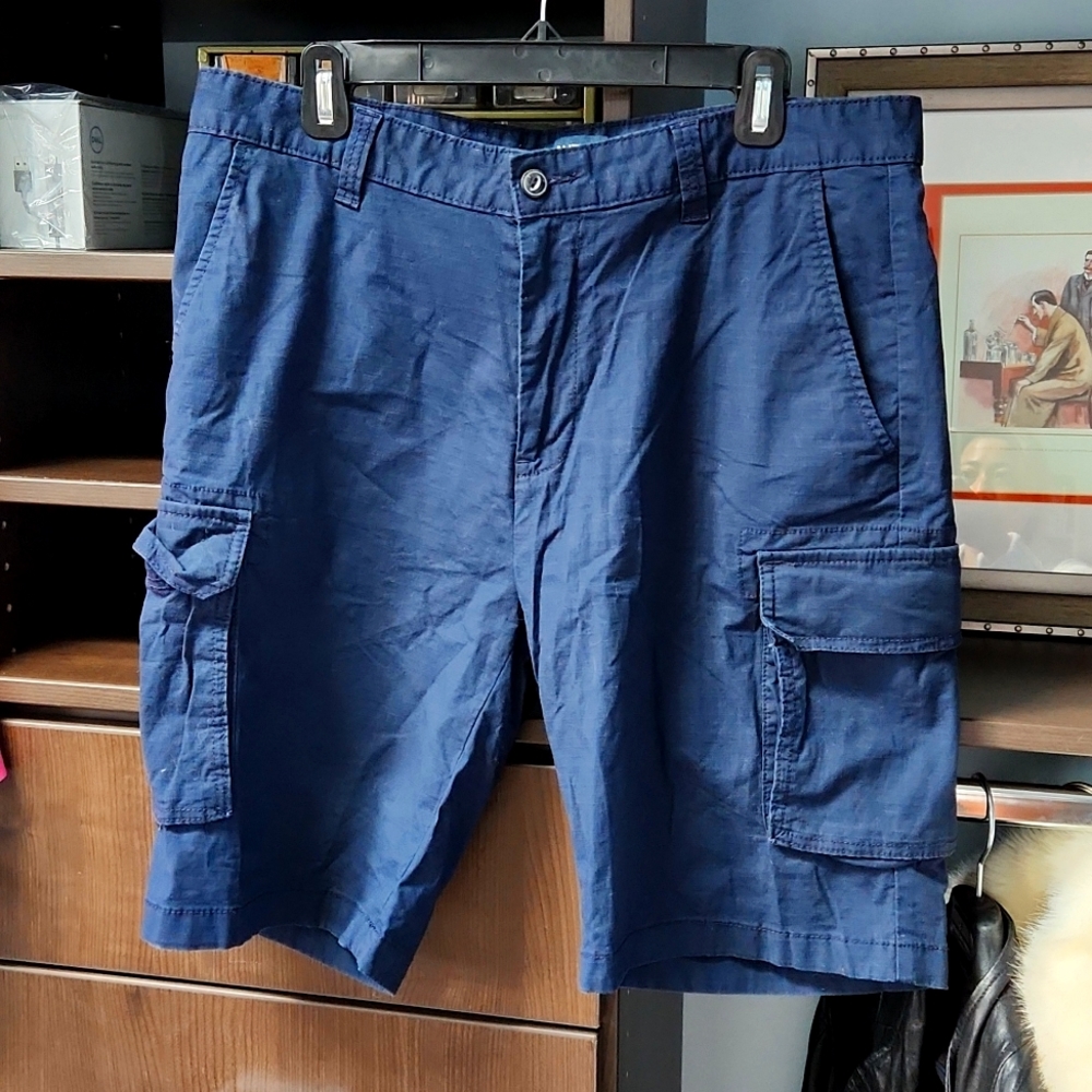 Men's navy blue Nautica shorts 34W